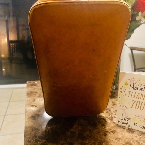 ❌❌ SOLD❌❌. Authentic LV Alma MM - Picture 5 of 7